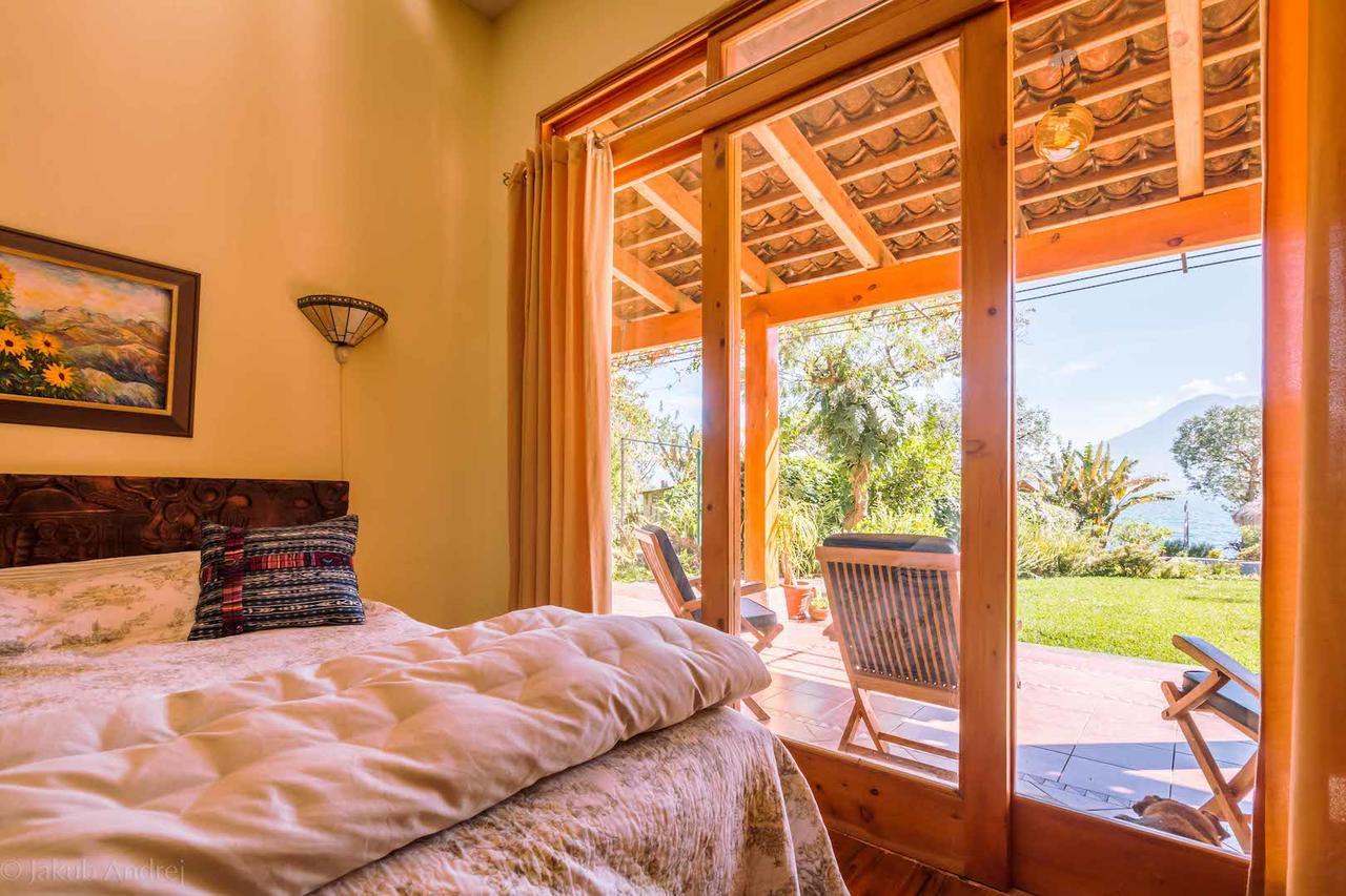 Lake Front Suite At Los Elementos Santa Cruz La Laguna Luaran gambar