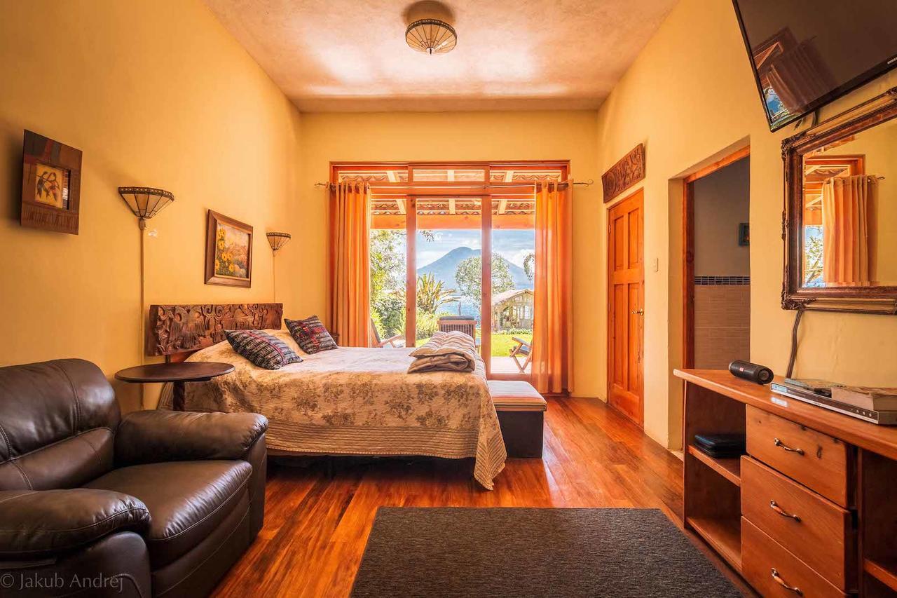 Lake Front Suite At Los Elementos Santa Cruz La Laguna Luaran gambar